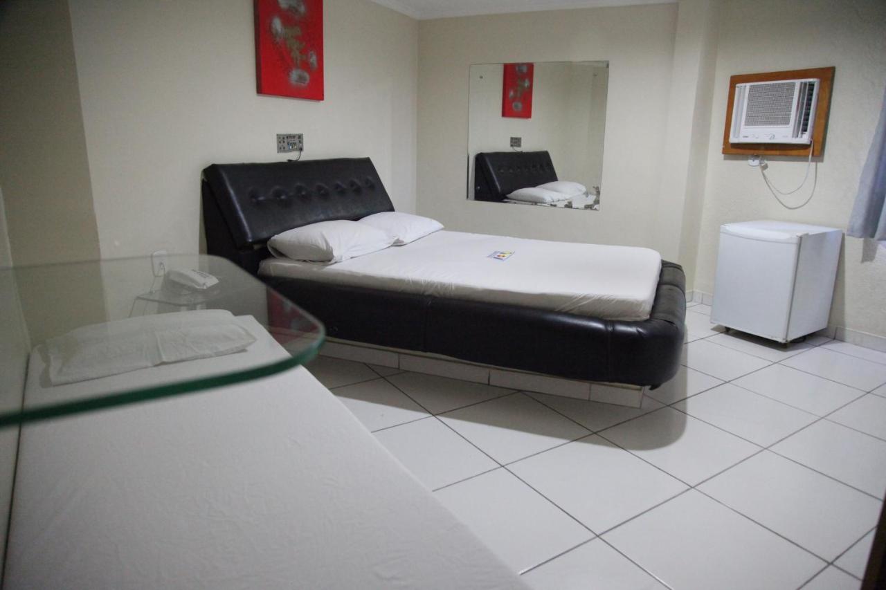 Hotel Piramide Rodoviaria Salvador Bagian luar foto